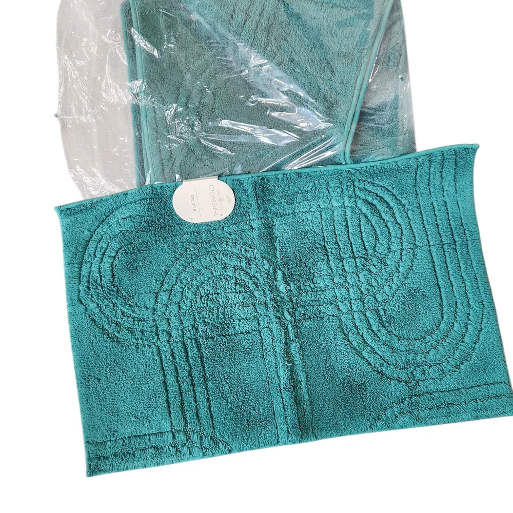 18×28in Teal Textured Bath Mat